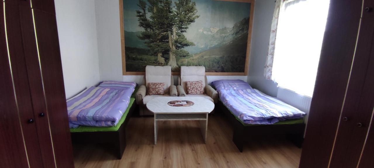 Ubytovani Ostrov U Macochy エクステリア 写真